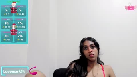 Snapshot of violett_lara chatting on 12.25.24 violett online show from 12.25.24