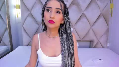 Violett  online show from 01.05.26