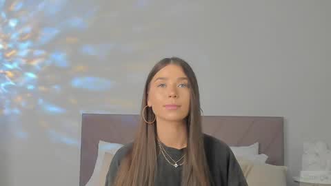violetta_finch online show from 03.09.25
