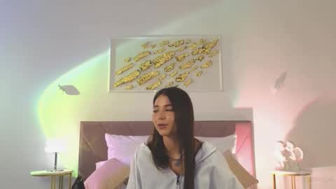 violetta_finch online show from 11.30.25