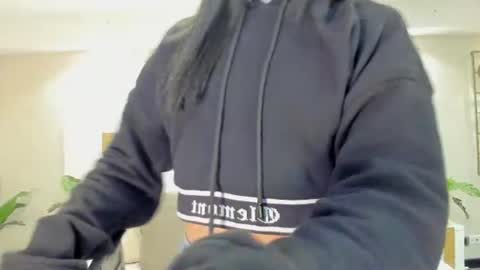 Snapshot of violettaa_stone chatting on 07.15.26 Violettaa online show from 07.15.26
