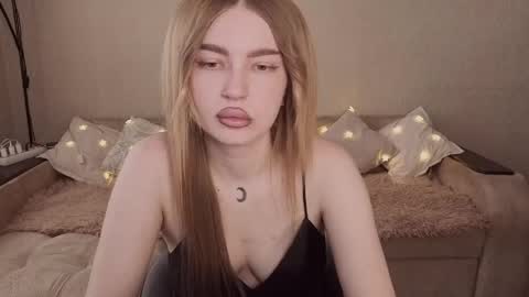 ViolettaOtis online show from 04.28.26