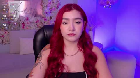 Violett Castel online show from 11.20.25