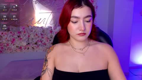 Violett Castel online show from 02.06.26