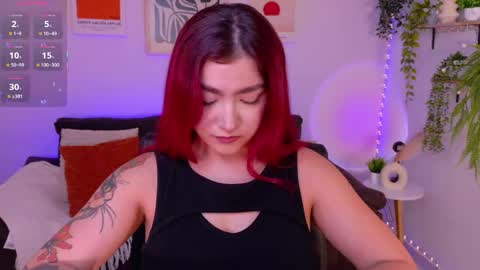 Snapshot of violettcastel chatting on 05.24.26 Violett Castel online show from 05.24.26