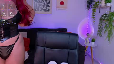 Snapshot of violettcastel chatting on 06.05.26 Violett Castel online show from 06.05.26