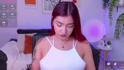 Snapshot of violettcastel chatting on 06.08.26 Violett Castel online show from 06.08.26