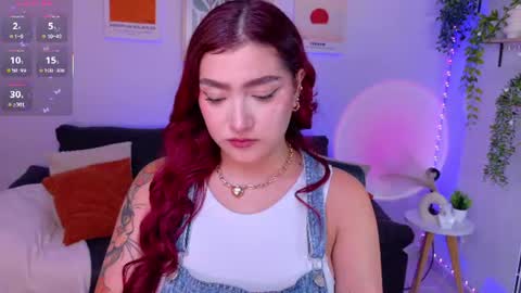 Snapshot of violettcastel chatting on 07.10.26 Violett Castel online show from 07.10.26