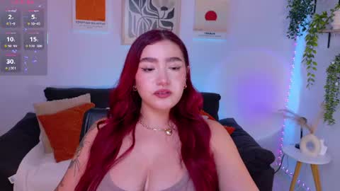 Snapshot of violettcastel chatting on 07.12.26 Violett Castel online show from 07.12.26