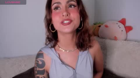 Violette  online show from 01.05.26