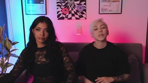 Violet online show from 05.08.26