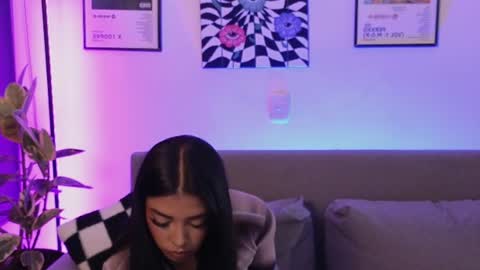 Violet online show from 07.08.26