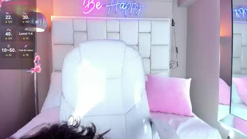 VioletthaRous online show from 10.18.25