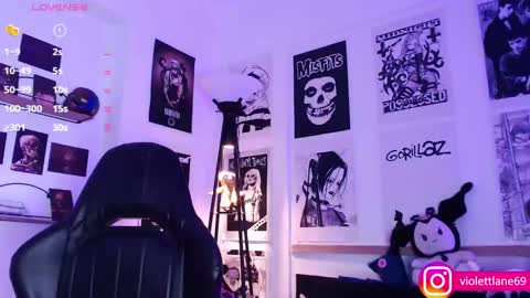 Snapshot of violettlane chatting on 01.12.25 Violeta online show from 01.12.25