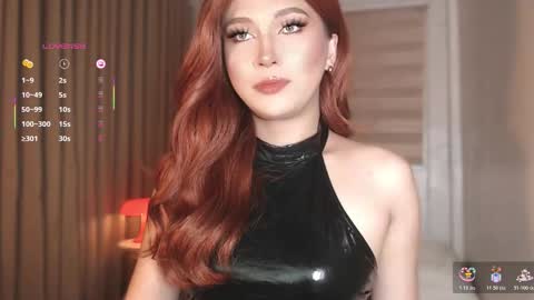 Snapshot of violetversacexx chatting on 12.17.25 Best Of Both Worlds online show from 12.17.25