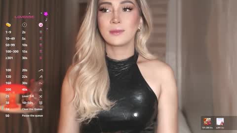 Snapshot of violetversacexx chatting on 03.07.26 Best Of Both Worlds online show from 03.07.26