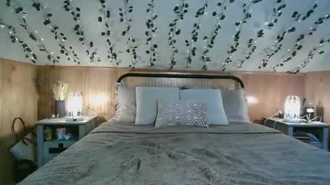 violet styles online show from 03.15.26