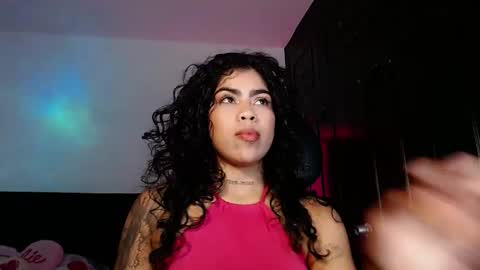 Snapshot of violetwitch05 chatting on 09.13.25 Violet online show from 09.13.25