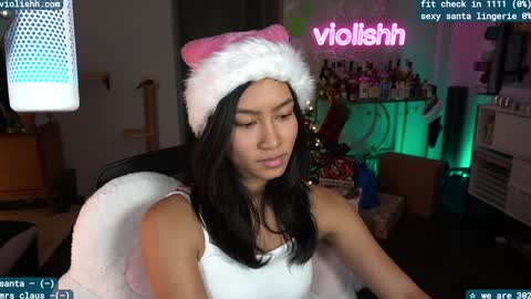 Snapshot of violishh chatting on 12.23.24 follow me on twitter violishh and ig violishh online show from 12.23.24
