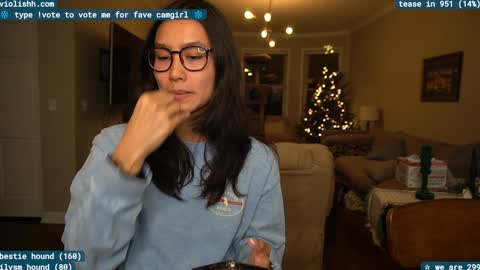 Snapshot of violishh chatting on 12.29.24 follow me on twitter violishh and ig violishh online show from 12.29.24