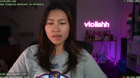 Snapshot of violishh chatting on 02.21.25 follow me on twitter violishh and ig violishh online show from 02.21.25