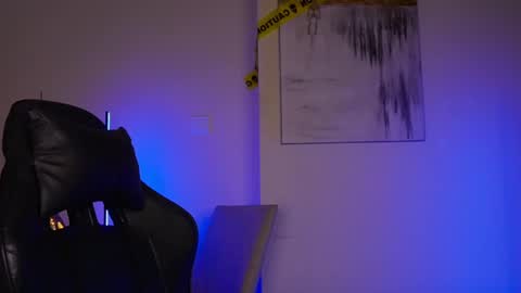 Snapshot of viollasinzz chatting on 02.18.25 Violla online show from 02.18.25