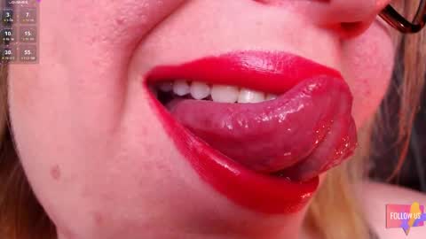 Snapshot of vip_sweetness chatting on 05.18.26 vip sweetness online show from 05.18.26