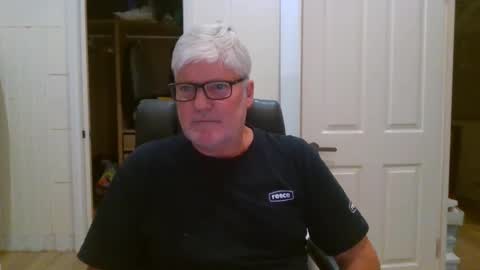 Snapshot of viper654321 chatting on 04.11.26 viper654321 online show from 04.11.26