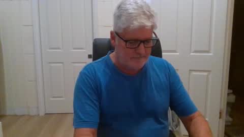Snapshot of viper654321 chatting on 04.14.26 viper654321 online show from 04.14.26