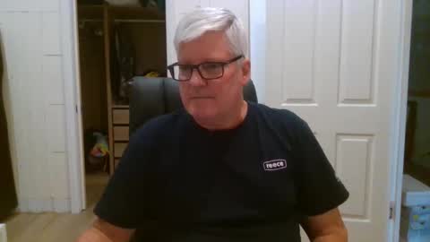Snapshot of viper654321 chatting on 05.19.26 viper654321 online show from 05.19.26