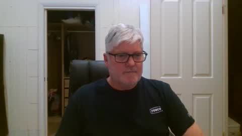 Snapshot of viper654321 chatting on 05.25.26 viper654321 online show from 05.25.26
