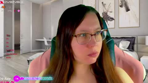 Snapshot of visecret chatting on 01.09.25 Victoria Romans online show from 01.09.25