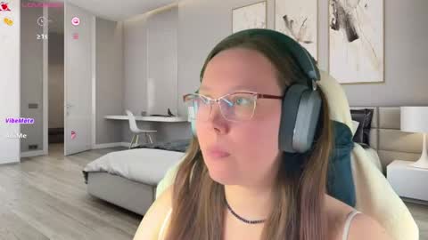 Victoria Romans online show from 05.09.26