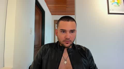 Vito Ferrer online show from 02.03.25