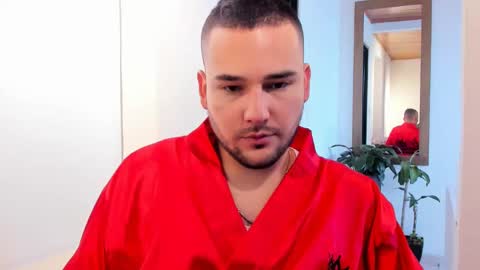 Vito Ferrer online show from 02.16.25