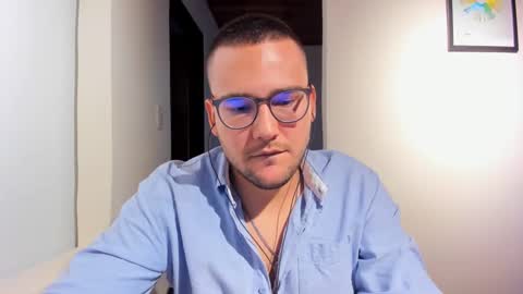 Vito Ferrer online show from 03.03.25