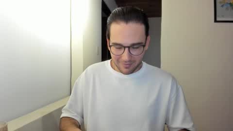 Vito Ferrer online show from 03.07.26