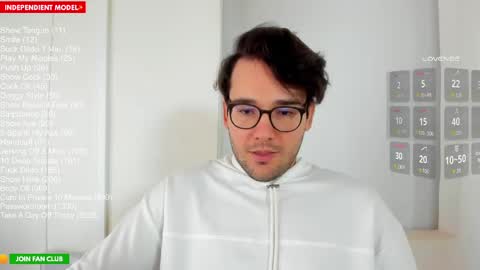 Snapshot of vito_ferrero chatting on 05.20.26 Vito Ferrer online show from 05.20.26