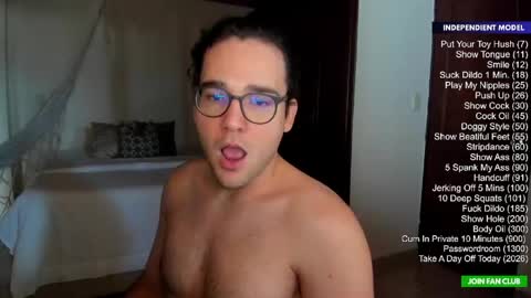 Snapshot of vito_ferrero chatting on 05.24.26 Vito Ferrer online show from 05.24.26