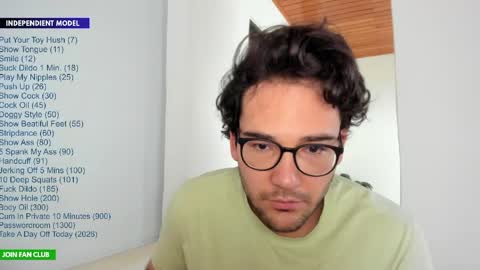Snapshot of vito_ferrero chatting on 05.31.26 Vito Ferrer online show from 05.31.26