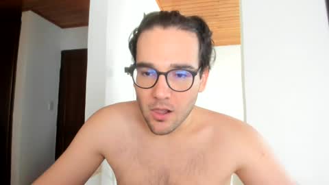 Snapshot of vito_ferrero chatting on 06.22.26 Vito Ferrer online show from 06.22.26