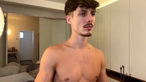 vitoraugustoxxx online show from 02.19.26