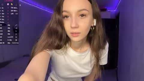 Snapshot of vivaberardino chatting on 07.19.26 Viva online show from 07.19.26