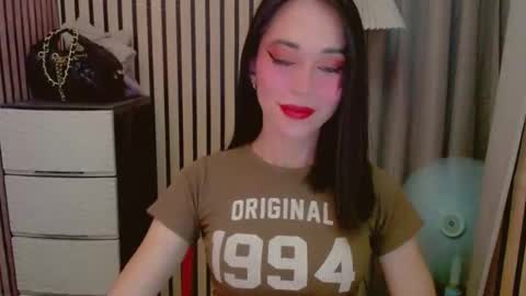 Snapshot of vivahotbabessandra chatting on 04.23.26 SANDRA GOING YOU online show from 04.23.26