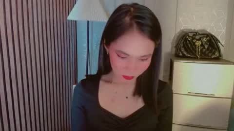 Snapshot of vivahotbabessandra chatting on 05.05.26 SANDRA GOING YOU online show from 05.05.26