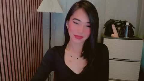 Snapshot of vivahotbabessandra chatting on 05.08.26 SANDRA GOING YOU online show from 05.08.26