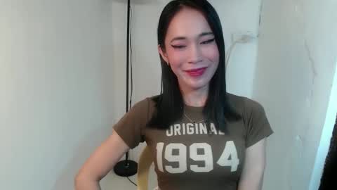 Snapshot of vivahotbabessandra chatting on 05.20.26 SANDRA GOING YOU online show from 05.20.26