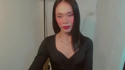 Snapshot of vivahotbabessandra chatting on 05.24.26 SANDRA GOING YOU online show from 05.24.26