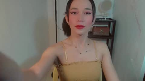 Snapshot of vivahotbabessandra chatting on 05.27.26 SANDRA GOING YOU online show from 05.27.26
