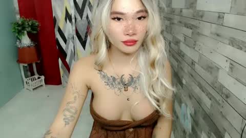 Snapshot of vivamaxgirls chatting on 12.23.24 kim online show from 12.23.24